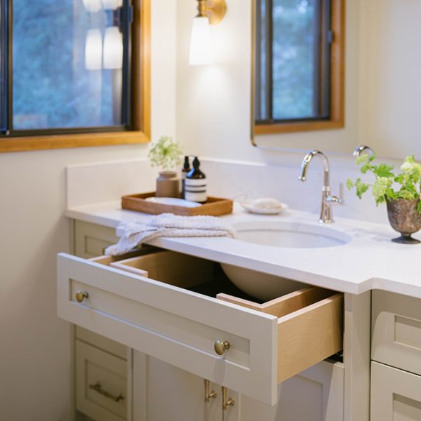 CanmoreReno_Bathroom-26