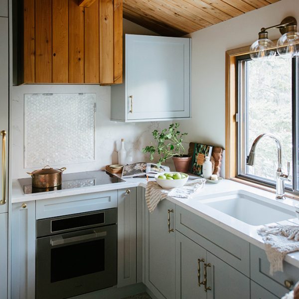 CanmoreReno_Kitchen-50