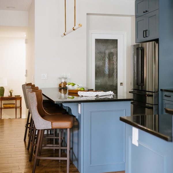 cochrane-kitchen-blue-island-custom-counter-stools